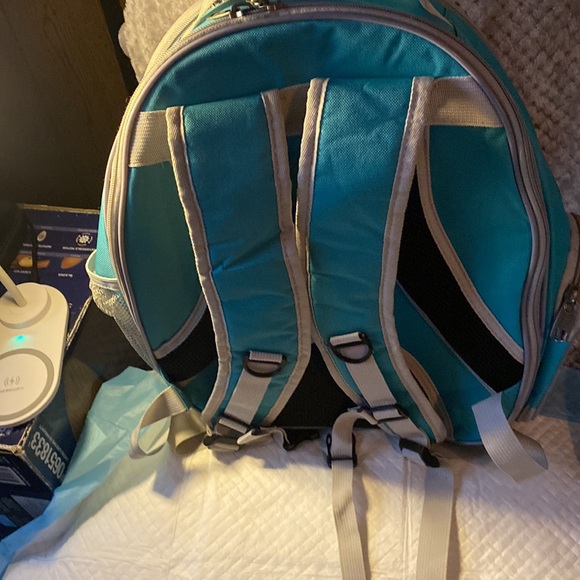 Cat carrier $30 - Picture 2 of 4